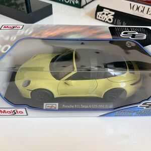 NWT Porsche 911 Targa 4 GTS Yellow Die-Cast Toy Car Special Edition